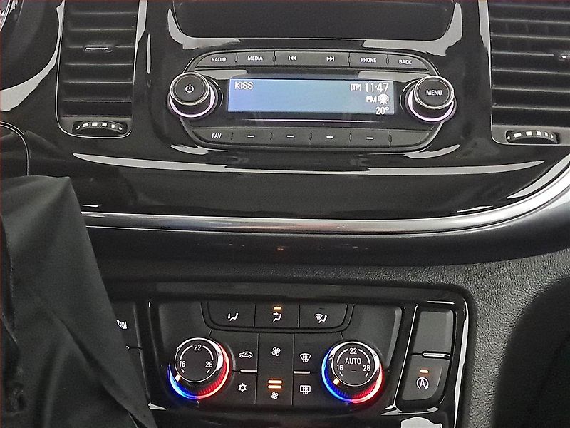 Opel Mokka (2018) 1.6, Serv.kniha, Tempomat - fotka 12 z 16