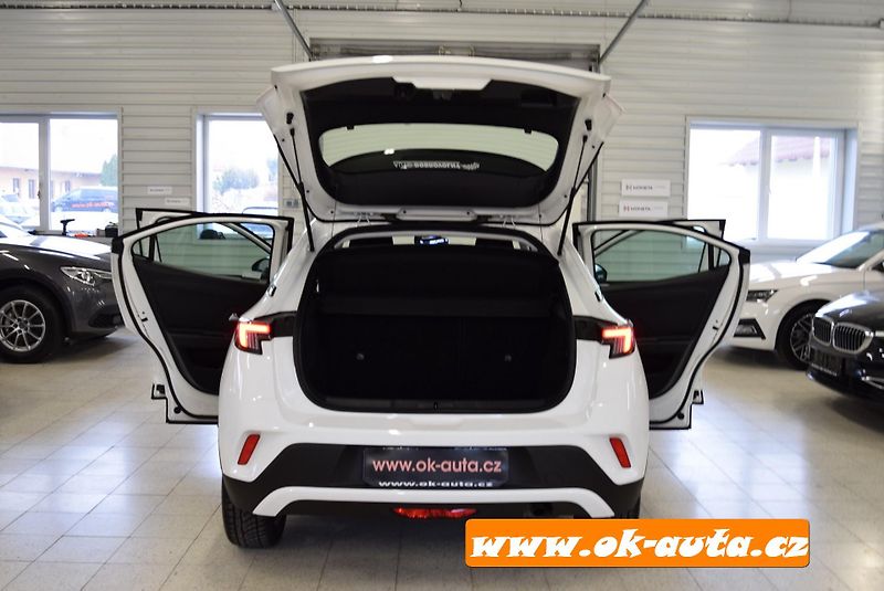 Opel Mokka 1.2 PT EDITION ČR 2023 - fotka 17 z 53
