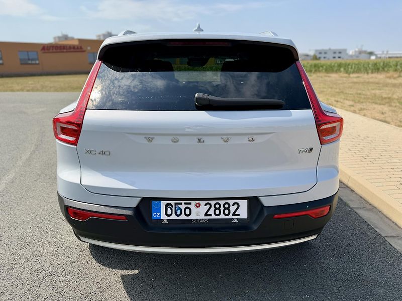 Volvo XC40 2.0 T4 4X4 360K KŮŽE ČR DPH! - fotka 4 z 45