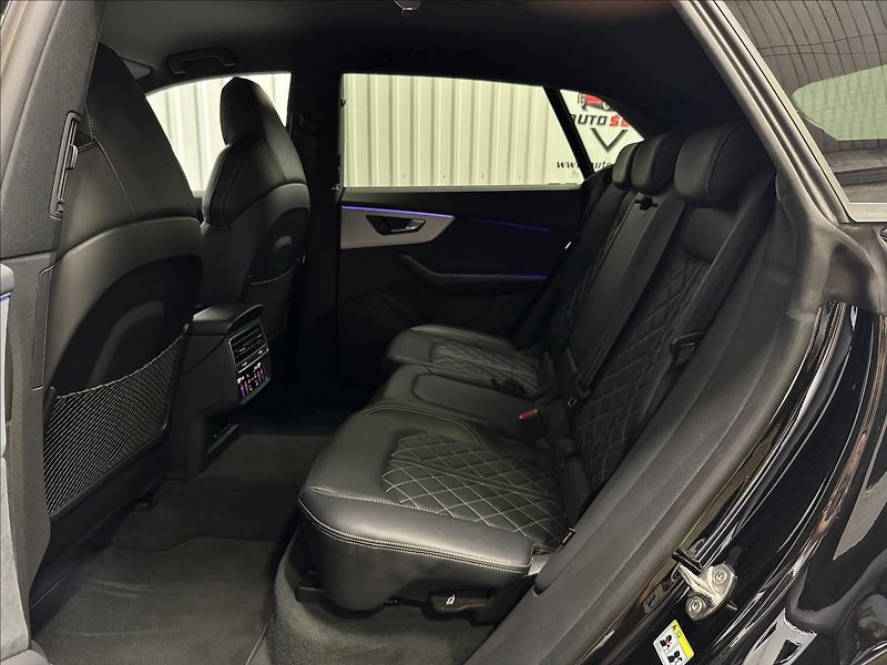 Audi SQ8 COMPETITION PLUS ČR 1.MAJ - fotka 38 z 50