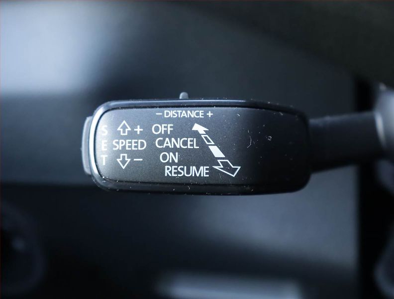 Škoda Karoq (2024) 2.0 TDI, Zár. 5 let/100000 km - fotka 19 z 25