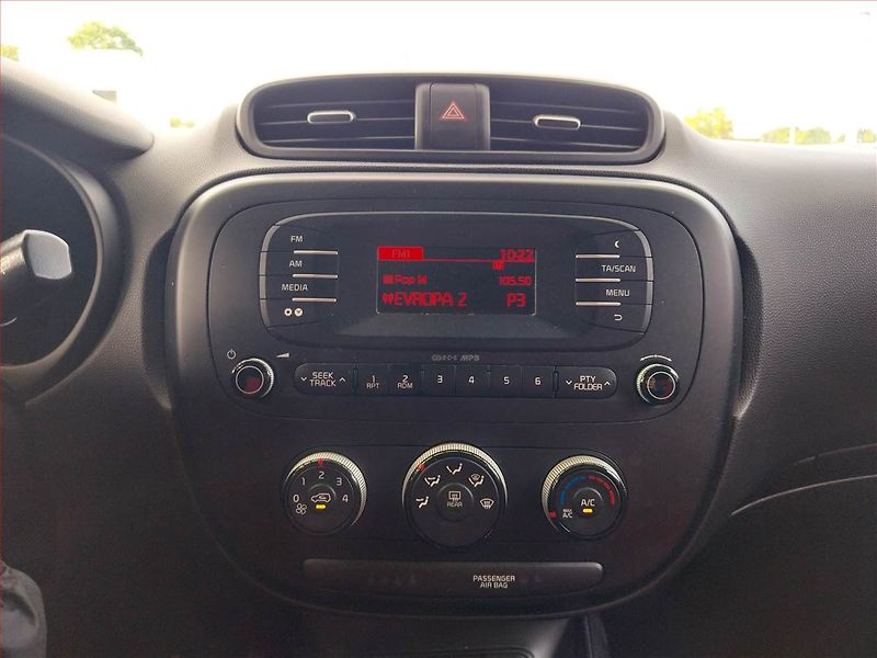 Kia Soul (2015) 1.6 GDI, Serv.kniha - fotka 13 z 16