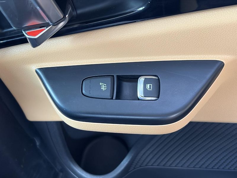 Kia Carnival (2022) 2.2 Diesel Automat 6+3 míst - fotka 29 z 34