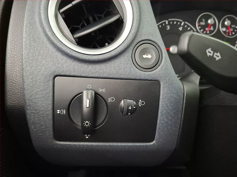 Ford Fusion (2007) 1.4, nová STK, jezdí dobře - fotka 14 z 14