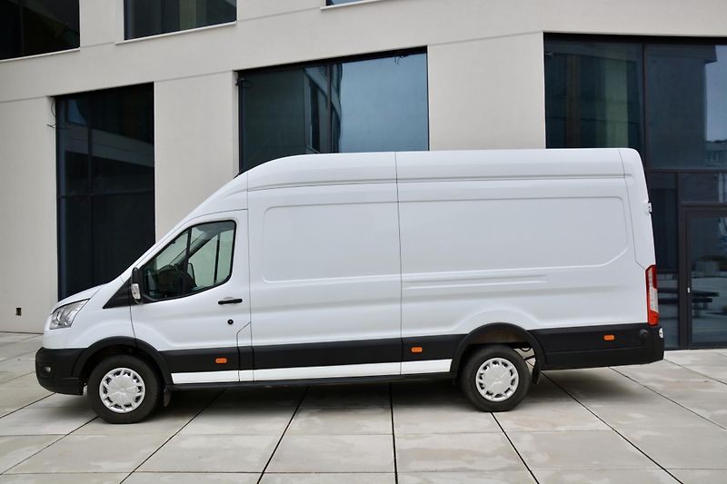 Ford Transit (2022) 350 Trend L4 2.0 ČR 1MAJITEL - fotka 2 z 45