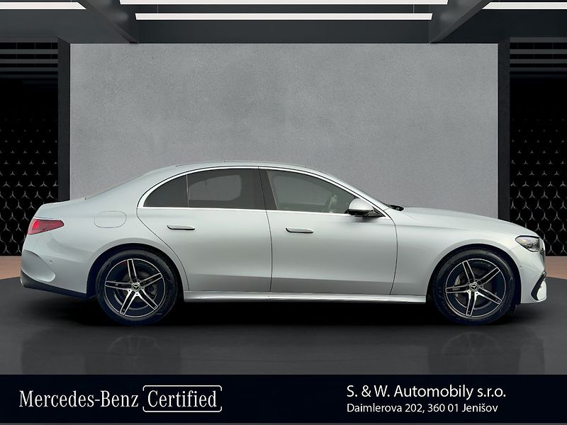 Mercedes-Benz Třídy E E 220 d 4MATIC AMG - fotka 4 z 39