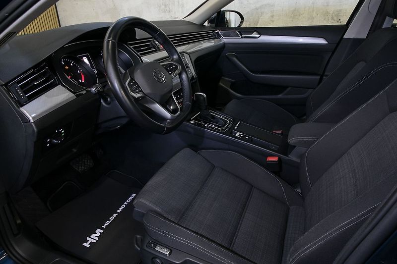 Volkswagen Passat 2.0TDI 110kW DSG ACC Kam Tažné - fotka 9 z 30