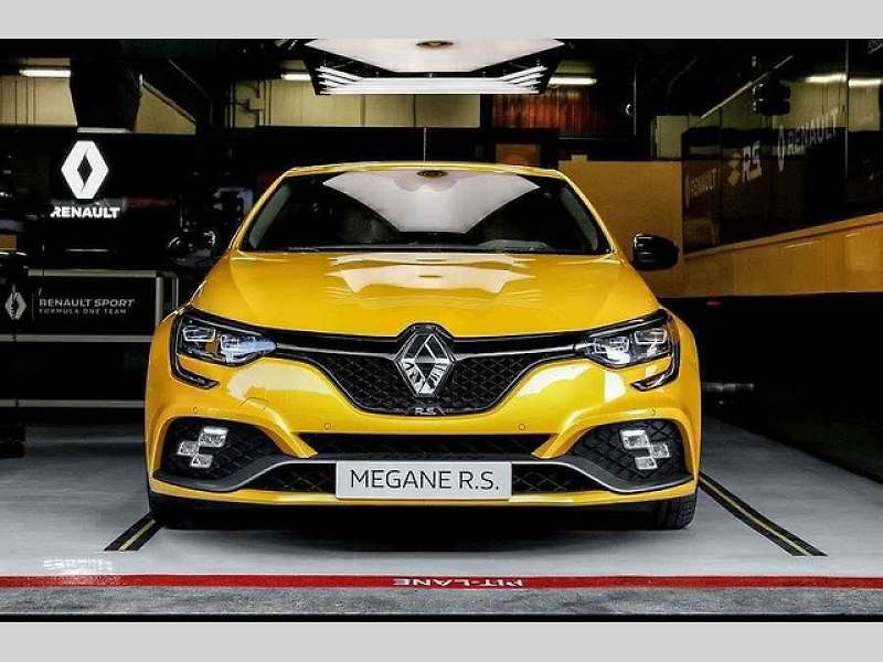 Auto nabízí skvělé zážitky i na okruhu