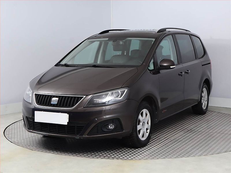 Seat Alhambra (2014) 2.0 TDI, Automat, Kůže, Navi - fotka 2 z 16