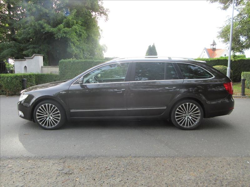 Škoda Superb 2,0 TSi 147Kw, L&K, Tažné, Hav - fotka 7 z 33
