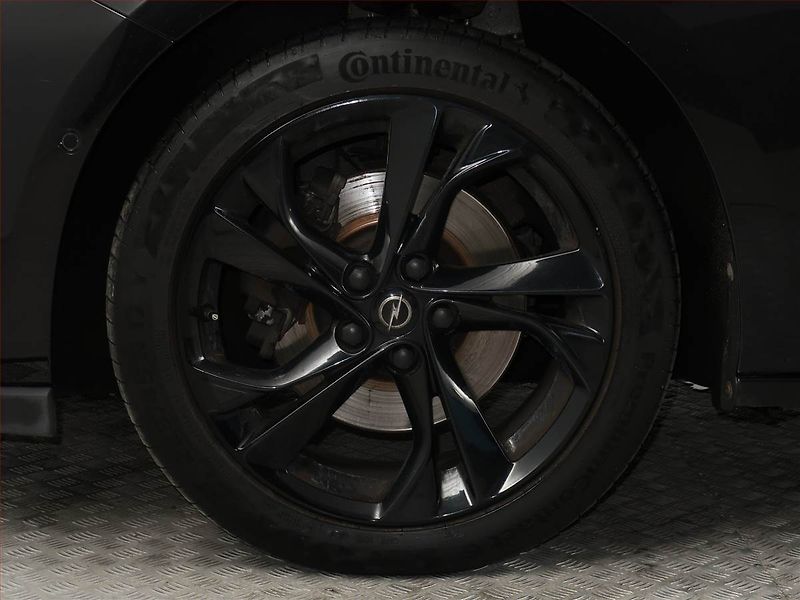 Opel Astra (2017) 1.6 CDTI, Navi, Tempomat - fotka 15 z 21
