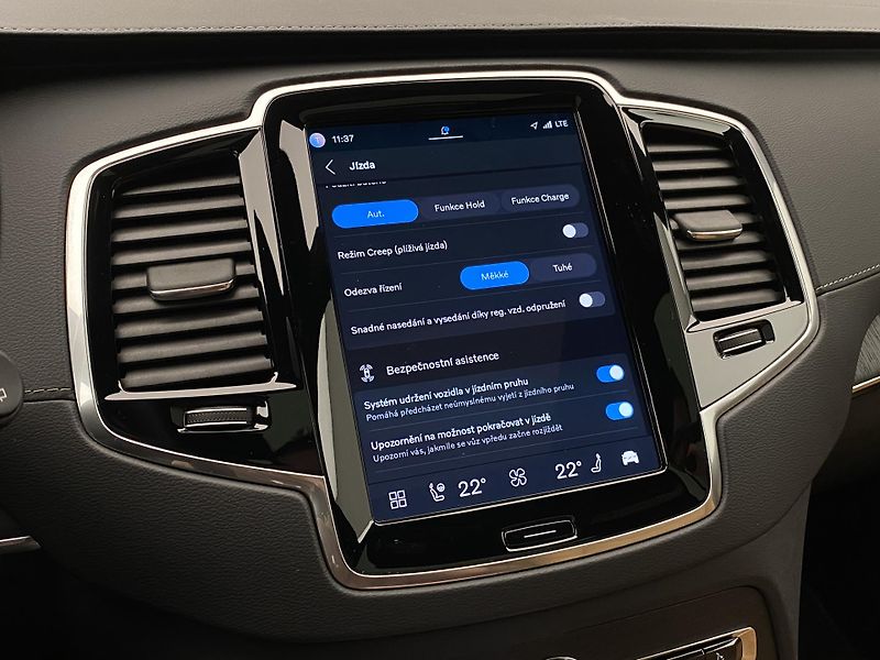Volvo XC90 T8 AWD RECHARGE REZERVACE - fotka 55 z 74