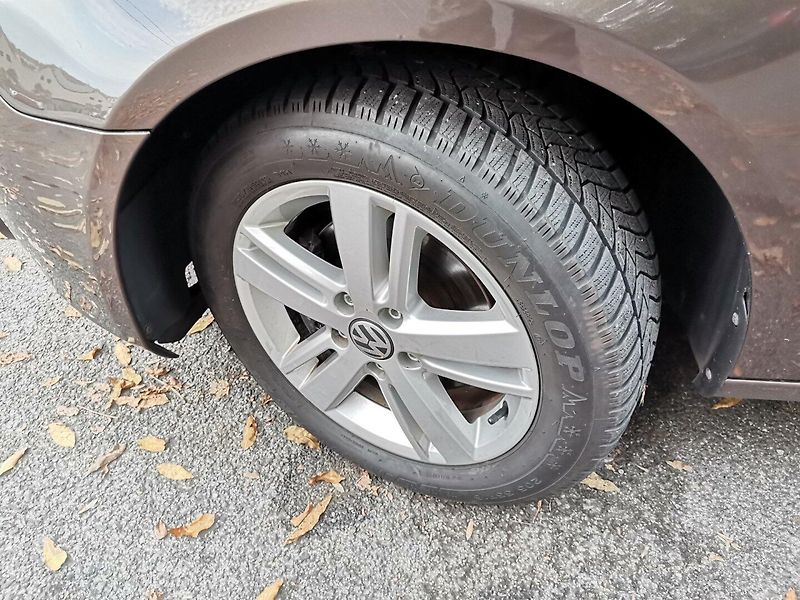 Volkswagen Golf (2011) 1.4TSi 90kw Temp AC PDC Tažné - fotka 24 z 27