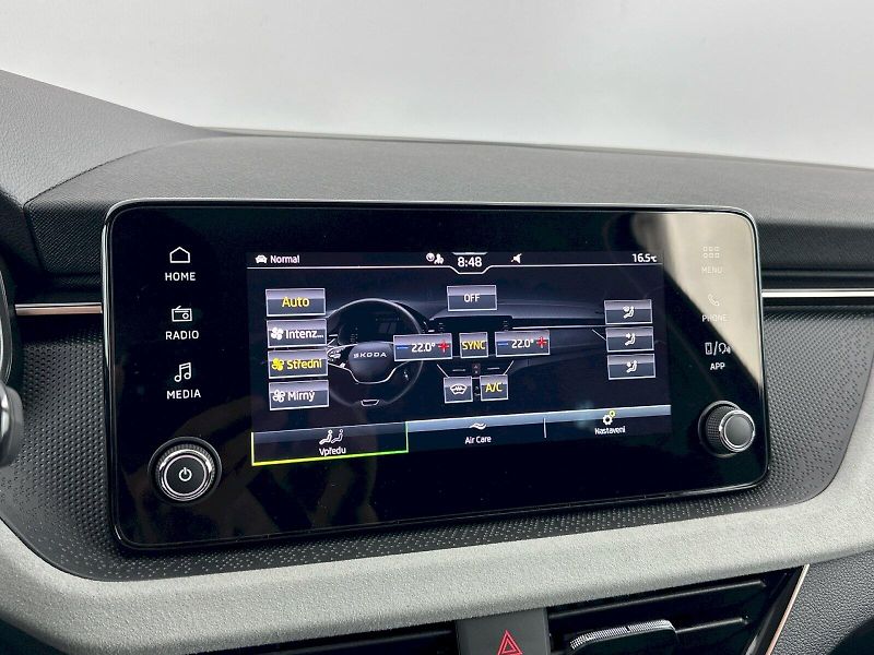 Škoda Scala (2025) DSG 1.0TSI 85kW Top Selection - fotka 18 z 29