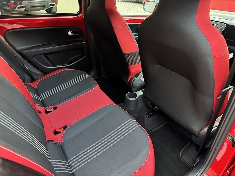 Škoda Citigo (2016) 1.0MPi Monte Carlo Klimatizace - fotka 17 z 50