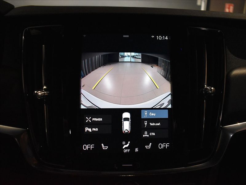 Volvo V90 2,0 D5 AWD CC PRO - fotka 24 z 28