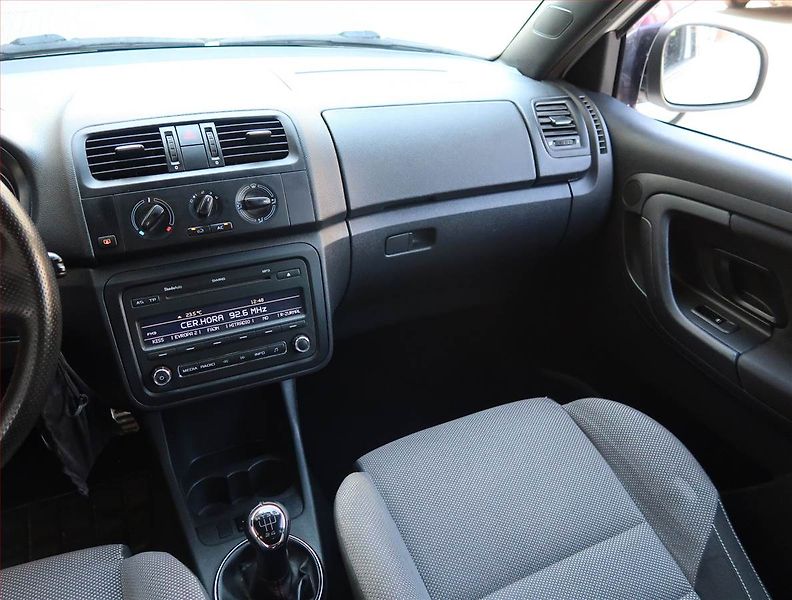 Škoda Fabia (2011) Monte Carlo 1.2 TSI - fotka 8 z 17