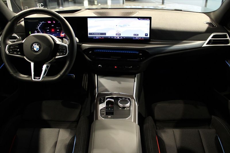 BMW Řada 3 320d xDrive M Sport DAProf/360 - fotka 14 z 35