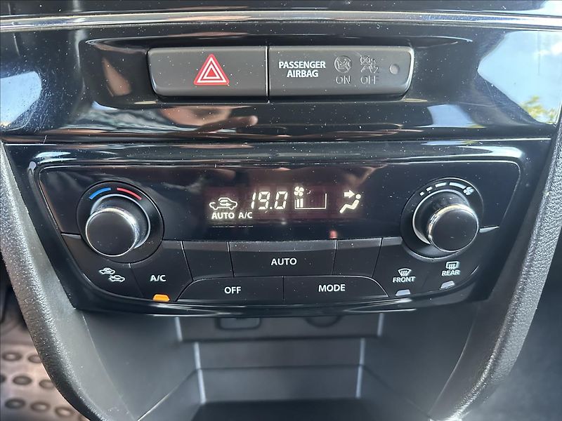 Suzuki Vitara 1,6 4x4 TAŽNÉ - fotka 18 z 30