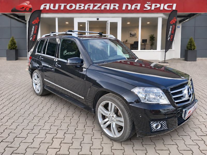 Mercedes-Benz GLK (2009) 320CDI 165kW 4MATIC -NOVÉ V ČR - fotka 2 z 33