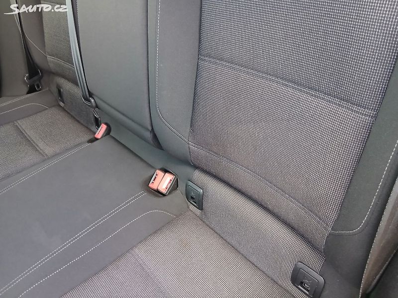 Volkswagen Passat TDI, B8, 199 000 km - fotka 28 z 37