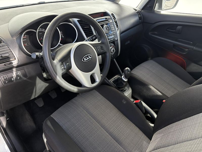 Kia Venga 1.4 CVVT 66kW - fotka 10 z 18