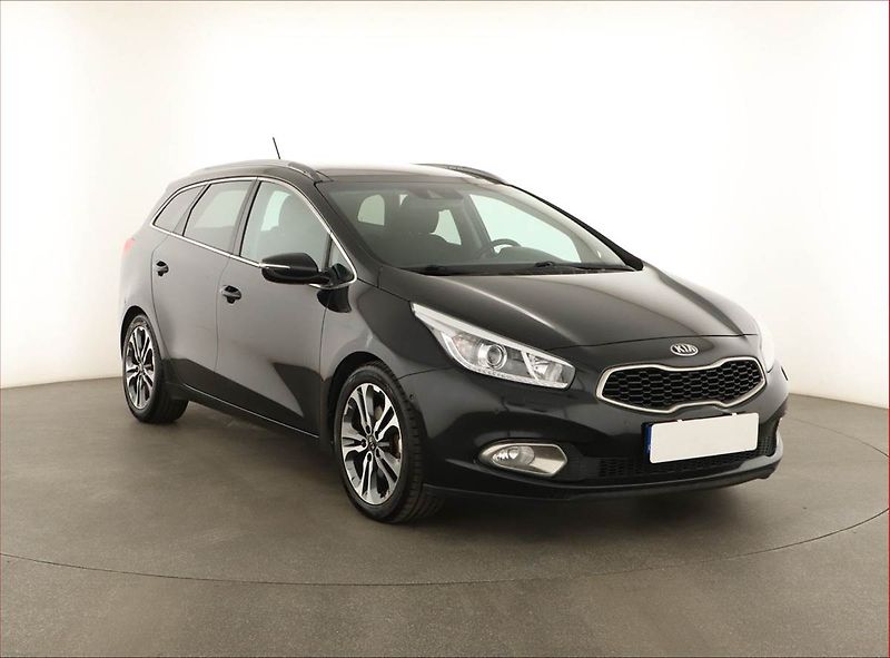 Kia Ceed (2014) 1.6 CRDi, Automat, Navi - fotografie inzerátu