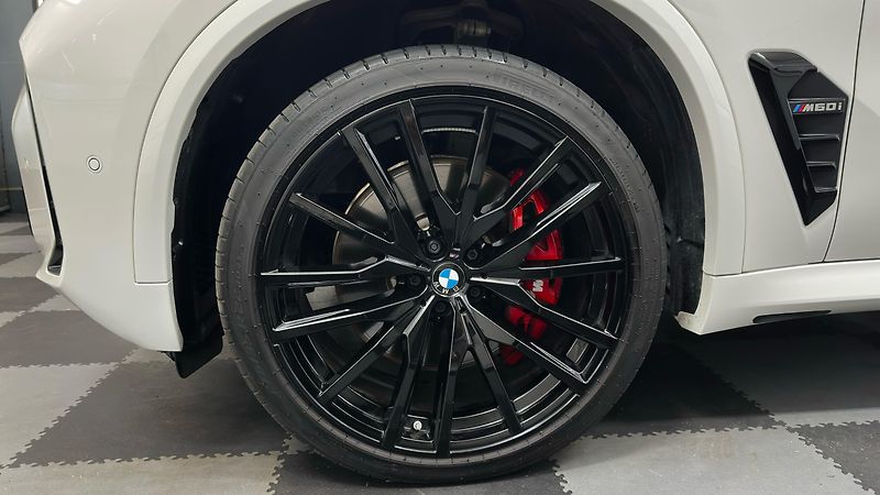 BMW X5 M60i / ZÁRUKA / TOP STAV - fotka 15 z 67