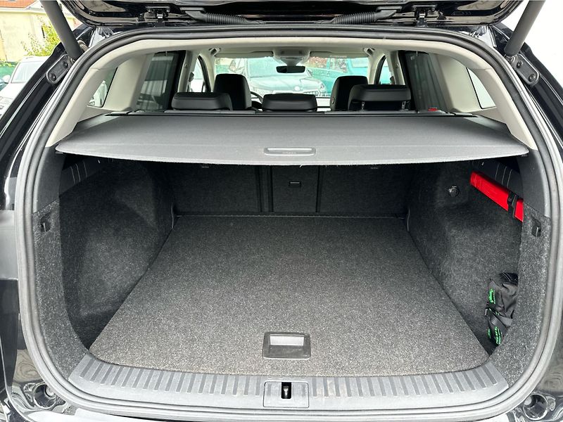 Škoda Enyaq iV 60 132/62 E1H SoH87% - fotka 23 z 27