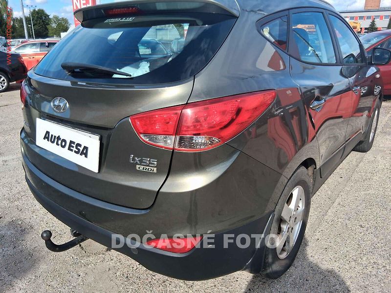 Hyundai ix35 (2012) 2.0CRDi, ČR, AC, tažné - fotka 2 z 3