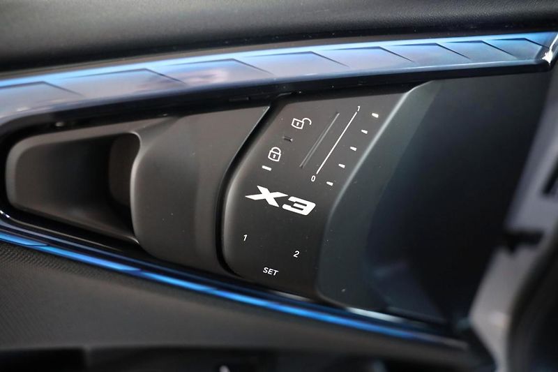 BMW X3 20 xDrive - fotka 21 z 27