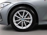BMW Řada 3 330i xDrive - náhled 6
