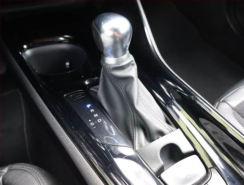 Toyota C-HR (2020) Selection 2.0 Hybrid - fotka 13 z 20