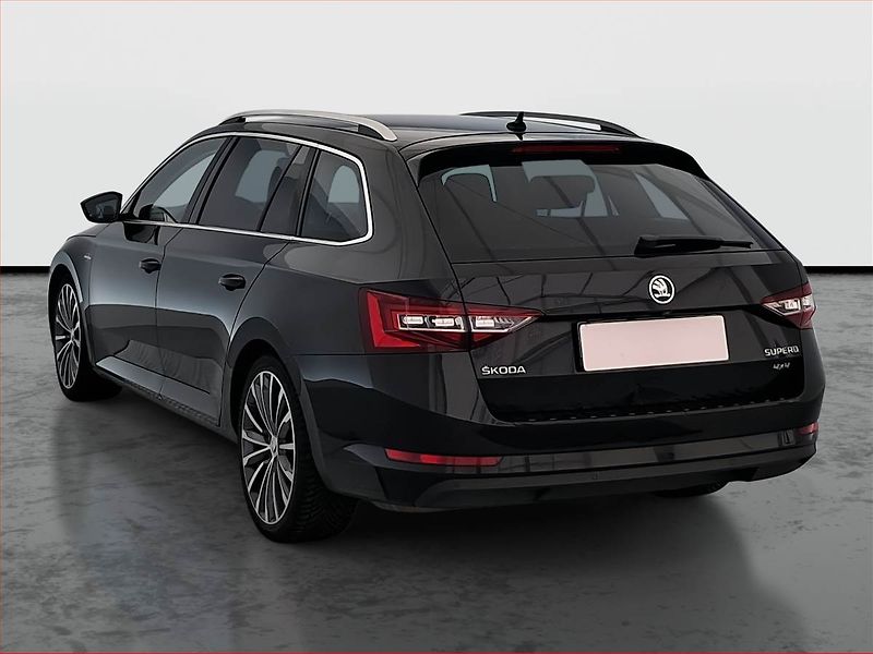 Škoda Superb (2016) Laurin&Klement 2.0 TDI 4x4 - fotka 4 z 18