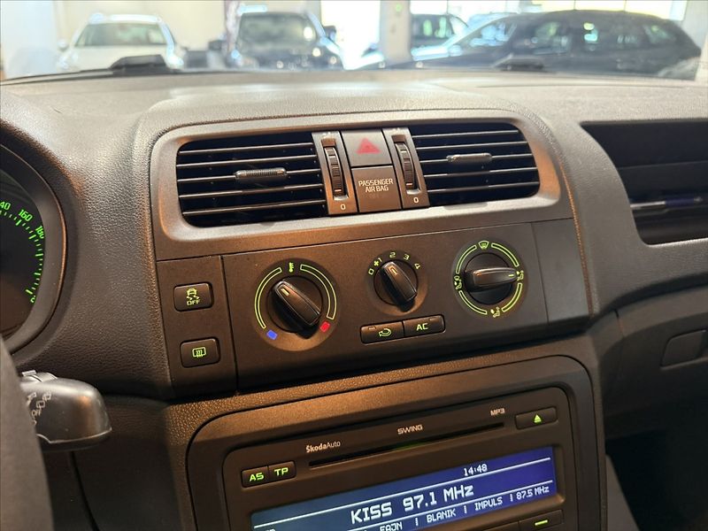 Škoda Fabia 1,2   TSI BEZ KOROZE ROZVODY - fotka 11 z 33
