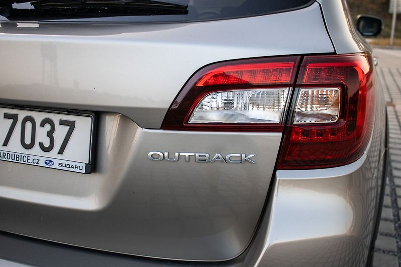 Subaru Outback - fotka 15 z 44