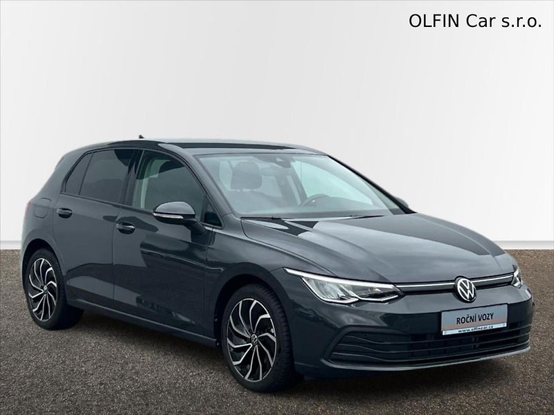 Volkswagen Golf 1,0 TSi 81kW LIFE  8 - fotka 7 z 27