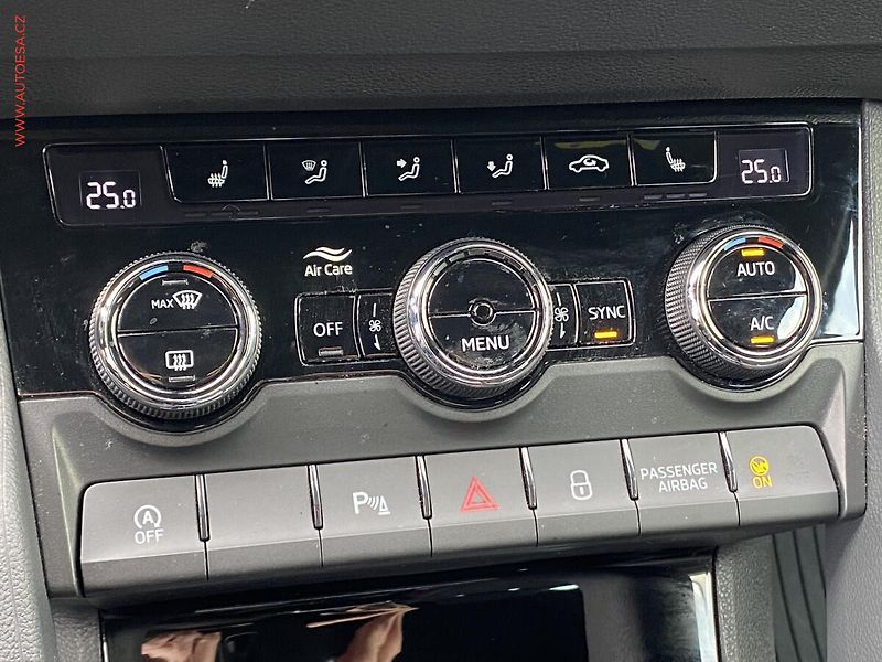 Škoda Karoq (2023) 1.5TSi, 2.maj,ČR, SportLine - fotka 16 z 19
