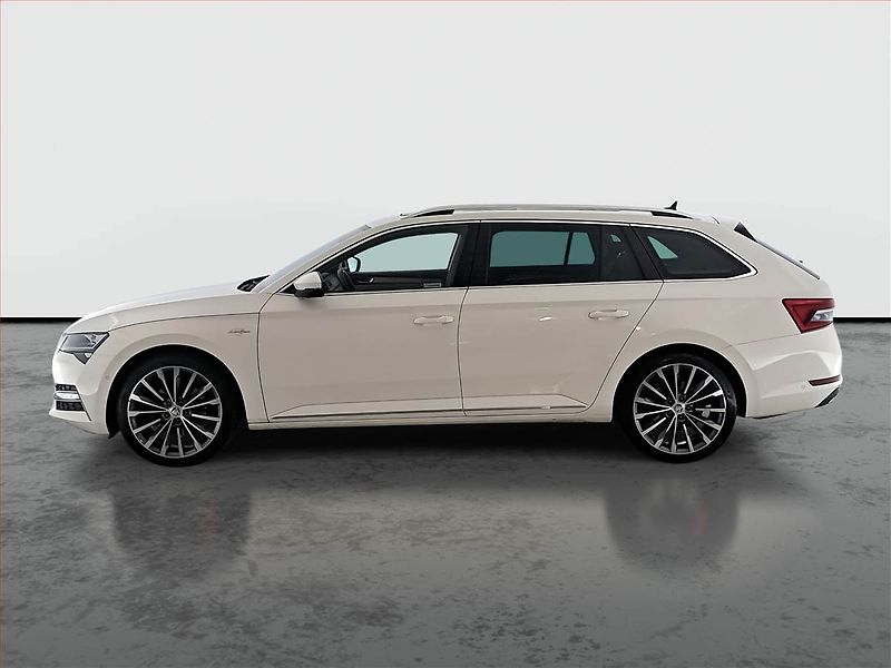 Škoda Superb (2023) Laurin&Klement 2.0 TDI - fotka 3 z 21