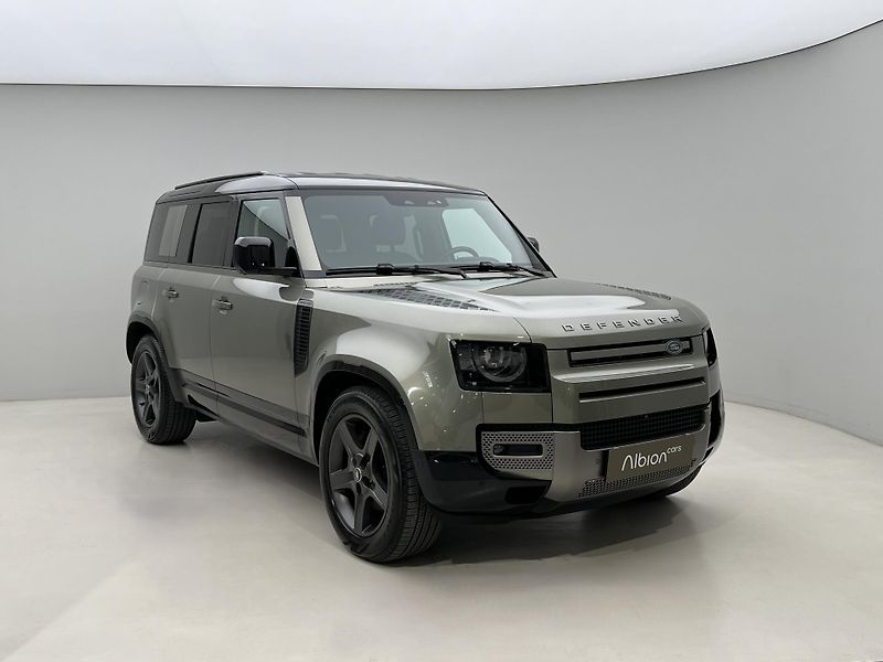 Land Rover Defender 110 D300 X-DYNAMIC SE AWD AUT  - fotka 8 z 46