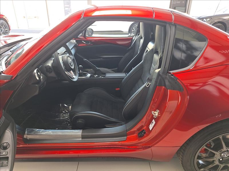 Mazda MX-5 (2026) 1.5 2RF G 132k 6MT RWD Homura - fotka 7 z 13
