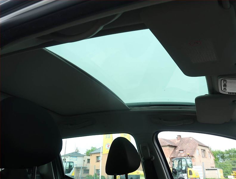 Peugeot 207 (2012) 1.6 HDi, po STK, jezdí výborně - fotka 16 z 16