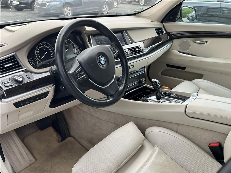 BMW Řada 5 535d GT 1.mai. nové ČR - fotka 9 z 34
