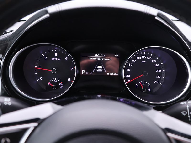 Kia ProCeed 1.6 CRDi 100kW GT-Line DCT CZ - fotka 14 z 32