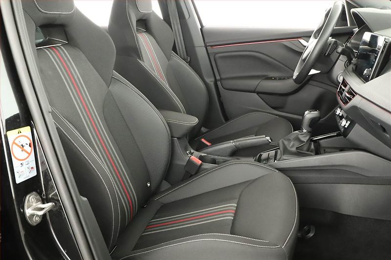 Škoda Kamiq (2026) 1.0 TSI, MONTE CARLO, AUTOMAT - fotka 7 z 17