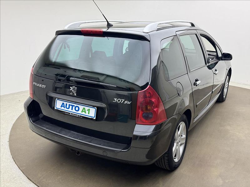 Peugeot 307 2,0 HDi 79kW KLIMA ALU TAŽNÉ - fotka 4 z 22