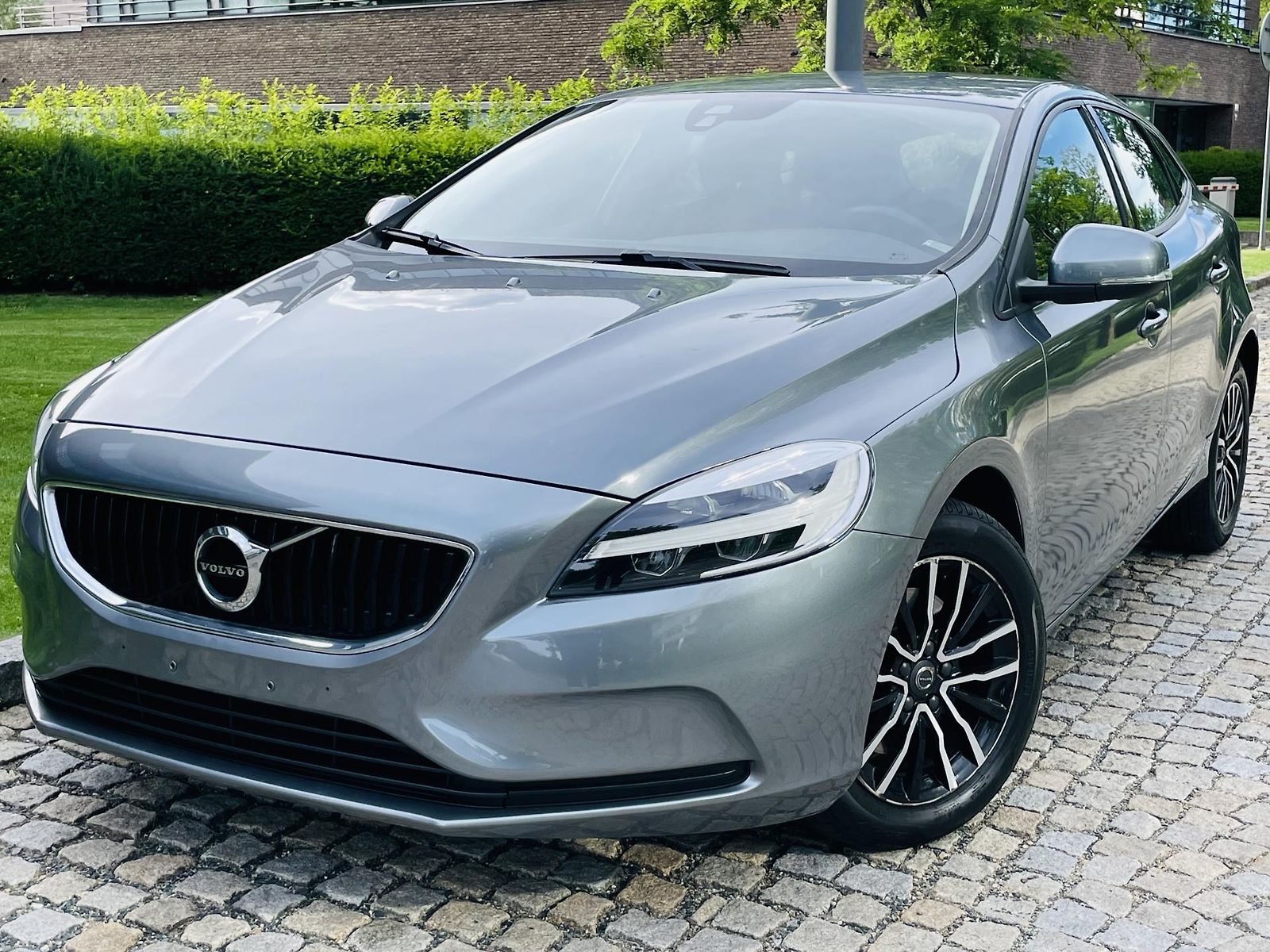 Volvo V40 2.0i MANUÁL KAMERA SERVISKA