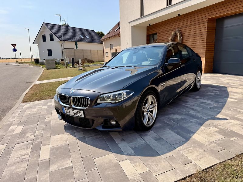 BMW Řada 5 (2015) 530d, 190kW, M-paket, xDrive - fotka 3 z 31