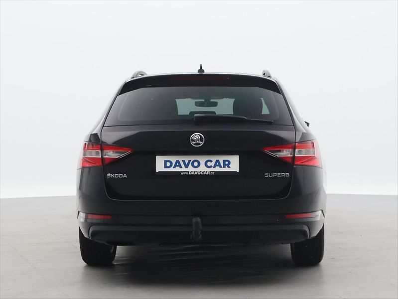 Škoda Superb 2,0 TDI 110kW CZ Aut.klima Nav - fotka 6 z 31