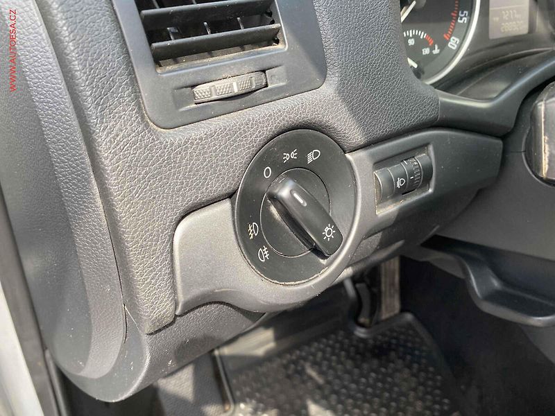 Škoda Octavia (2008) 1.9TDi, ČR, AC - fotka 15 z 16